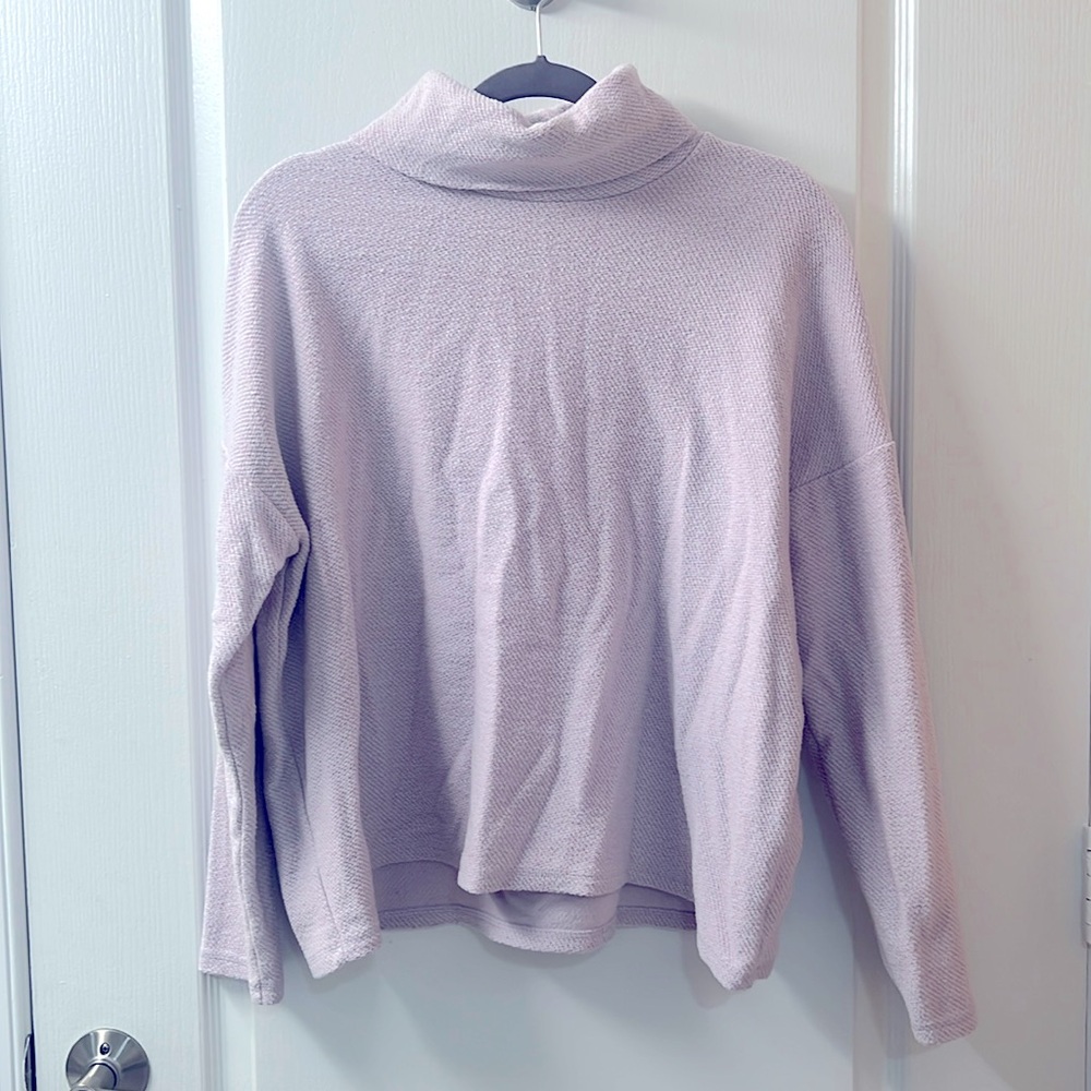 Aerie Oversized Swing Turtleneck Long Sleeve in Lilac - Size M